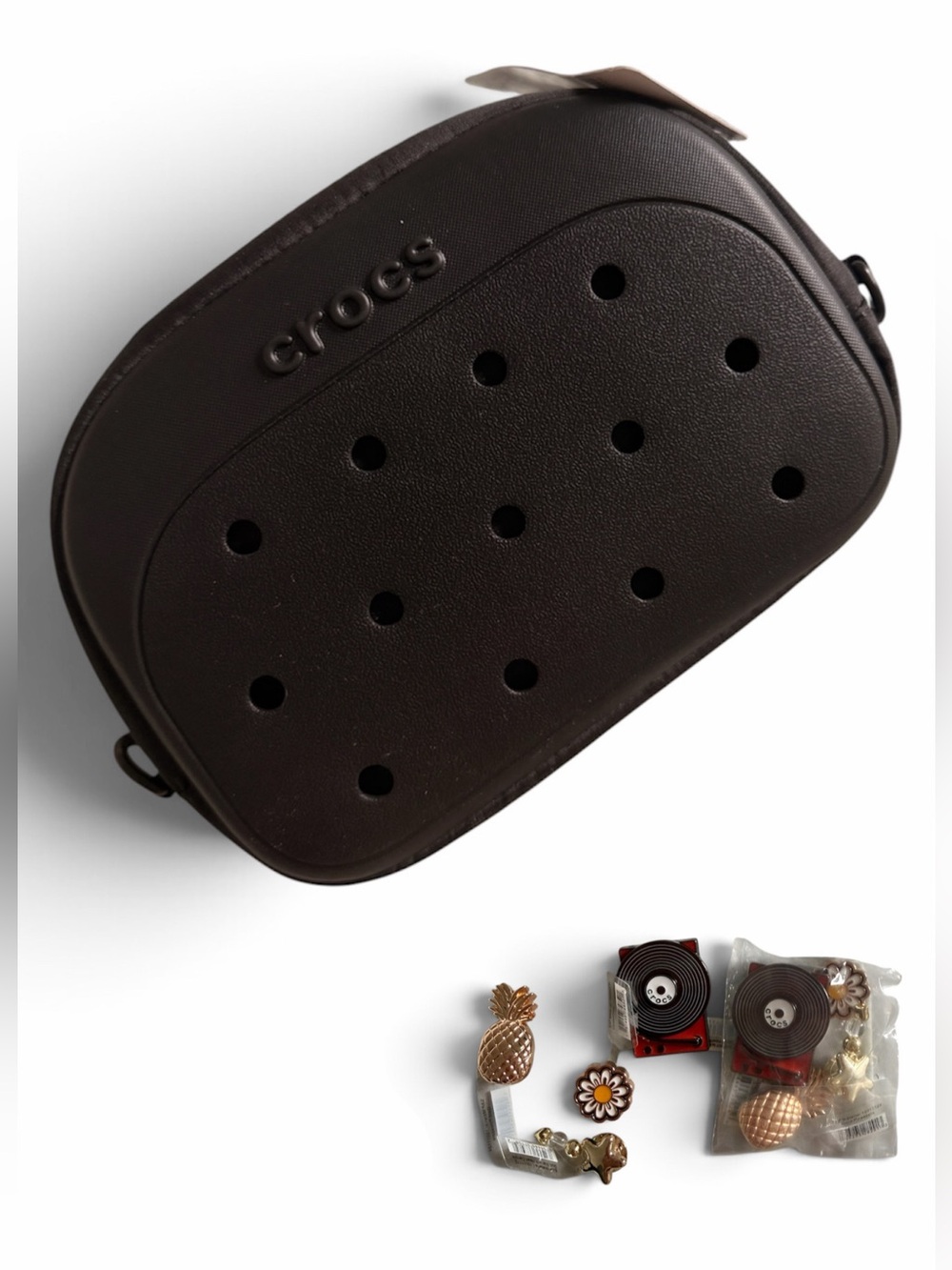 CROCS Black Crosstown Molded Belt Bag with accessories charms NWT